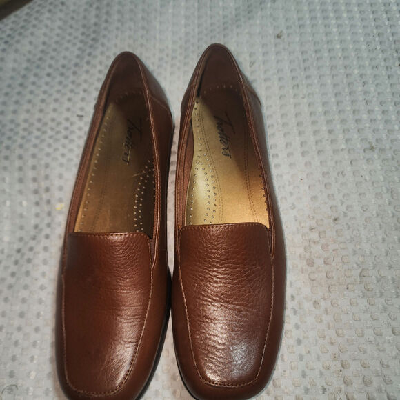 TROTTERS Shoes - TROTTERS EUC WOMENS SZ 8 JENN LEATHER LOAFER SHOES